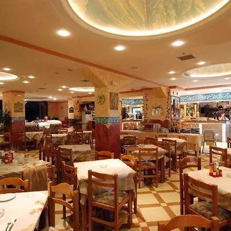 Отель Gouvia Hotel Гоувия